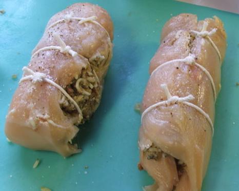 Фото 23: Куриный рулет с сыром внутри. Вкусные куриные…