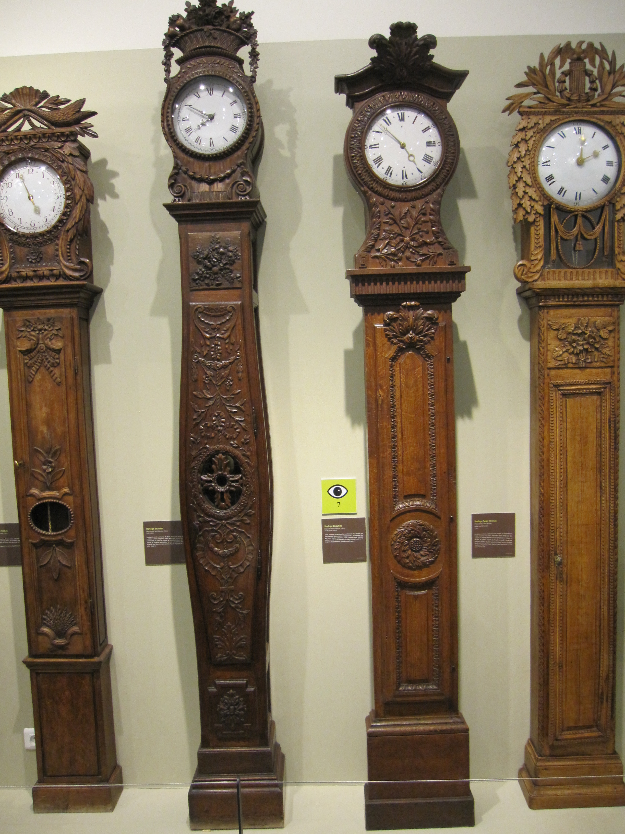 Survey of a collection of longcase clocks for a French Museum