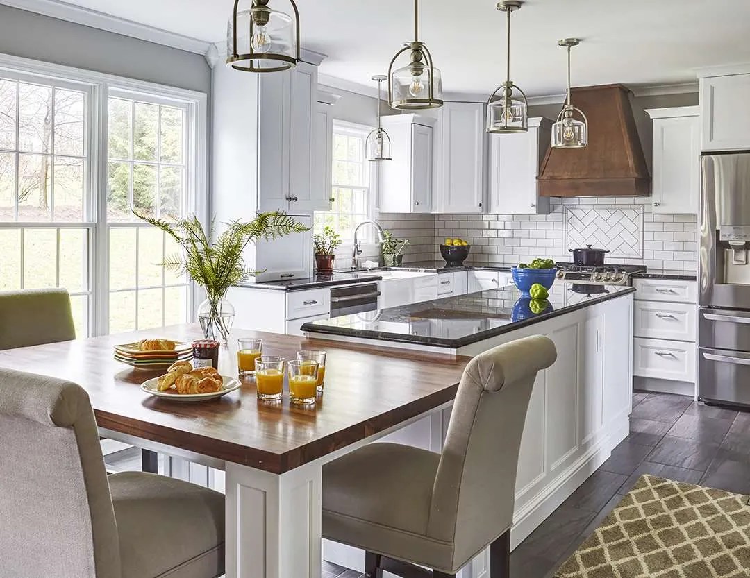 Bright and modern kitchen