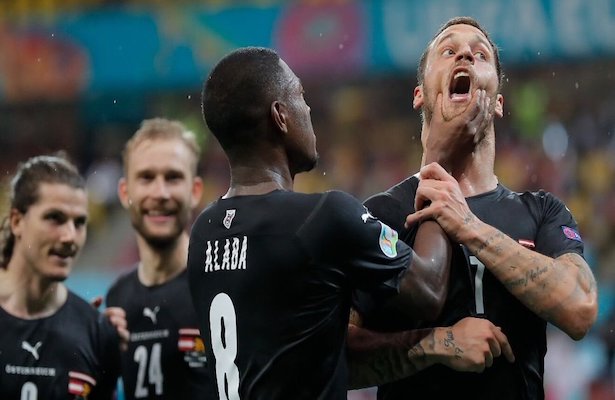 Arnautovic suspendido