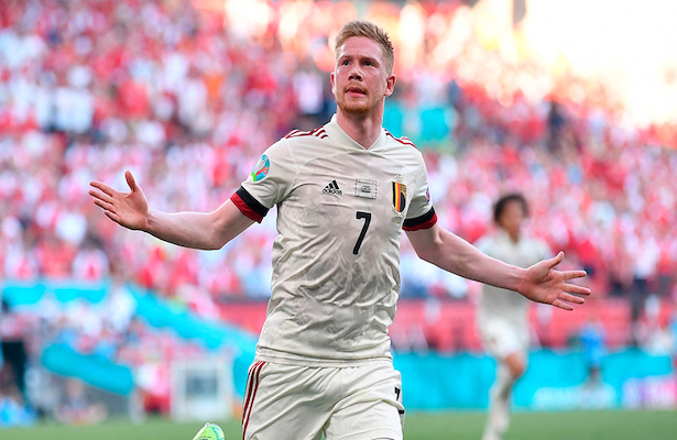De Bruyne celebra con Bélgica
