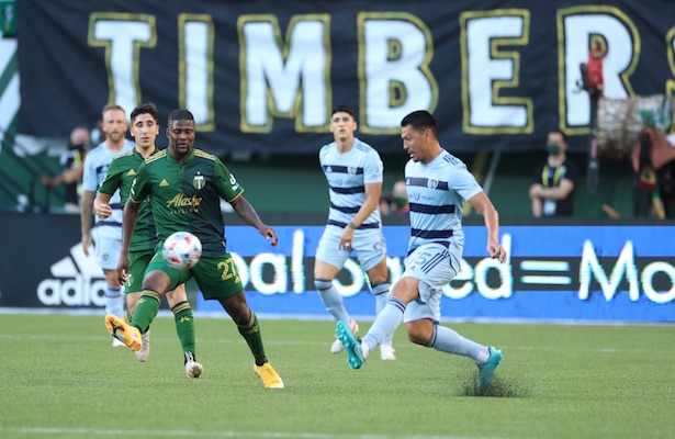 Alan Pulido no pudo contra Portland