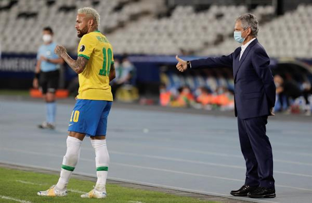 Reinaldo Rueda luego de perder frente a Brasil