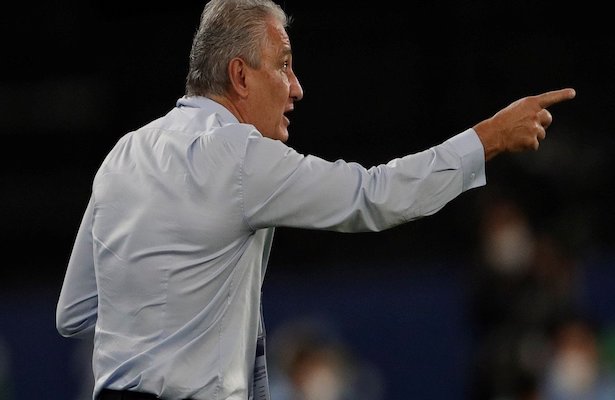 Tite molesto con la Conmebol