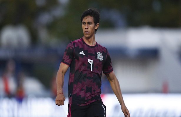 Macías jugará en España
