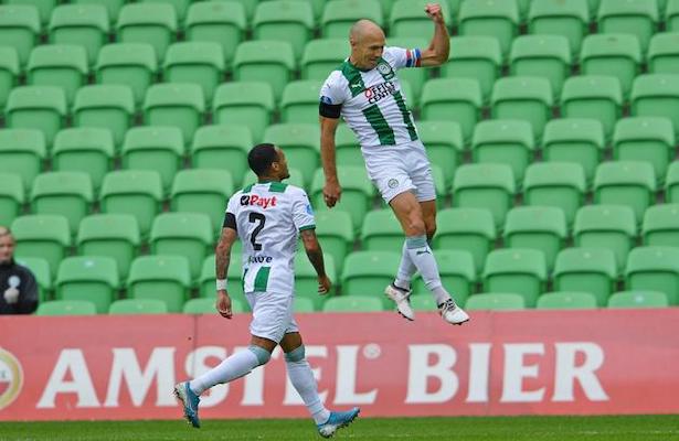 Se retira Robben
