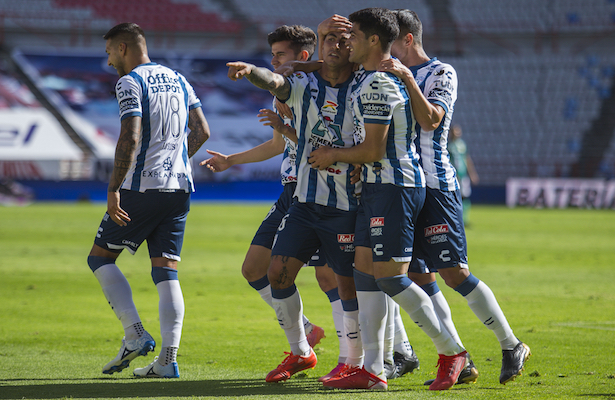 Pachuca empieza con goleada