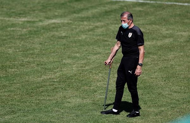 El Maestro Tábarez espera por Colombia