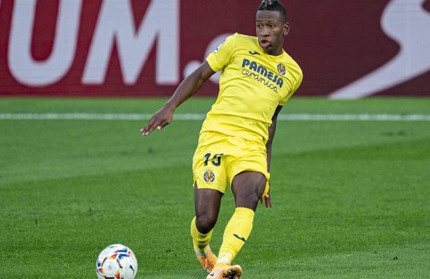 Estupiñán entrena con el grupo