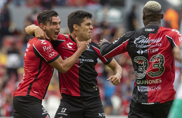 Atlas volvió a ganar