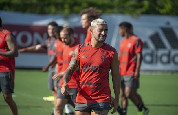 De Arrascaeta renovó su contrato con el Flamengo