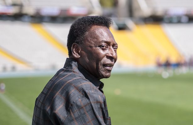 Pelé felicitó a los ganadores del The Best