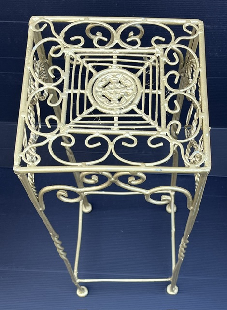 salvaged vintage recycled, demolition, reproduction, restoration, home renovation secondhand, used , original, old, reclaimed, heritage, antique, victorian, art nouveau edwardian georgian art deco
