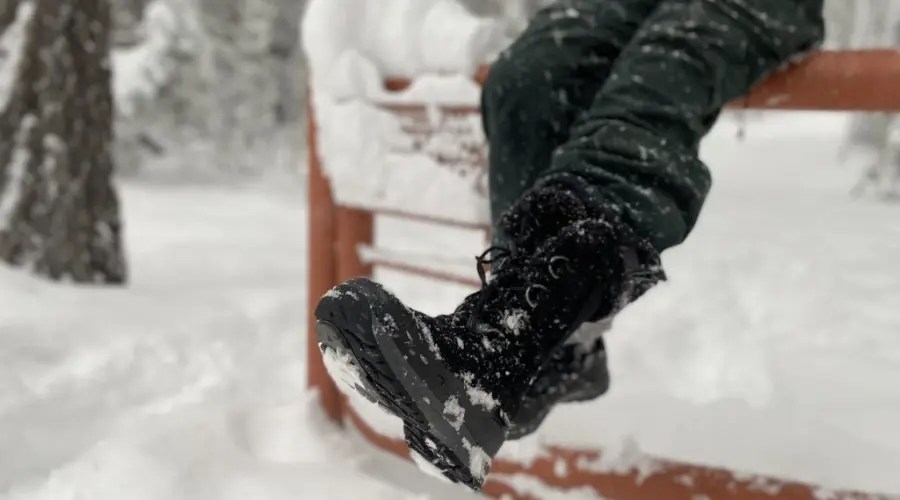 5 Best Snow Boots for Men Stay Warm and Comfortable
