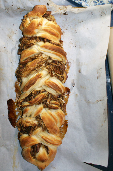 Apple Pecan Braid