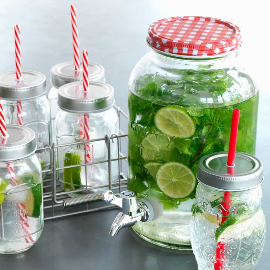 Retro drinks urn, £24.95 from Graham & Green