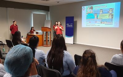 Estudiantes de Obstetricia brindaron charlas educativas de autoexamen de mamas