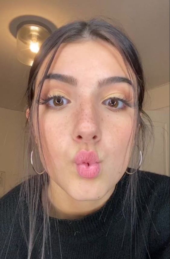 All characters represented within are 18+ and the property of their original owners. My Little Idol Juego Maquillage / Natural Makeup Looks You Should Try For The Next Zoom Meetings