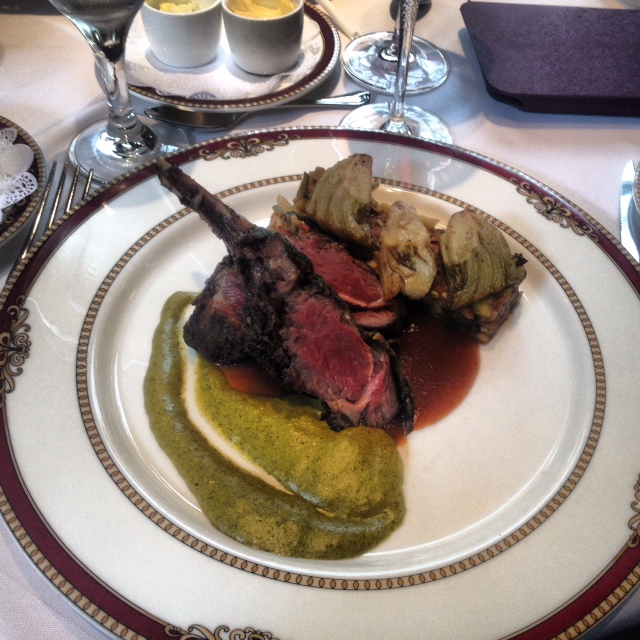 cordero en jugo de culantro