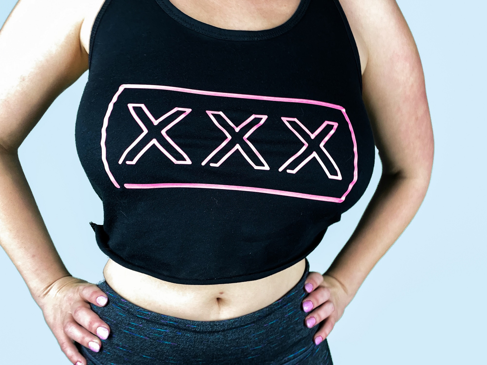 XXX Sign Crop Top Model