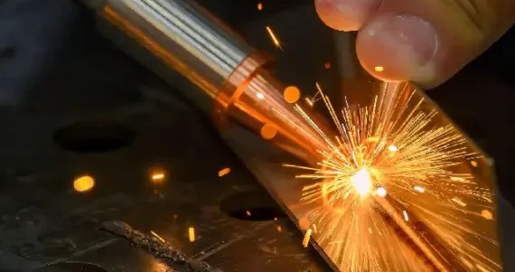 Handheld laser welding