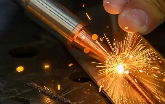 Handheld laser welding