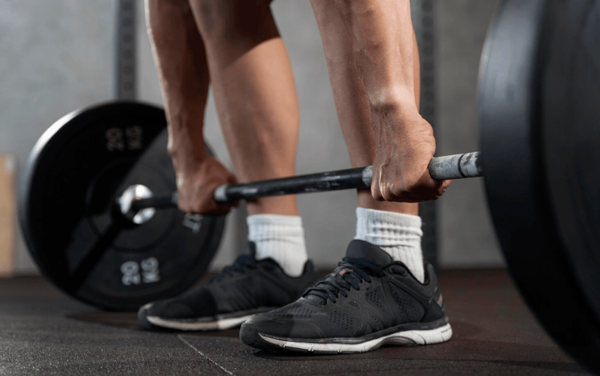 athlete powerlifting in the gym
