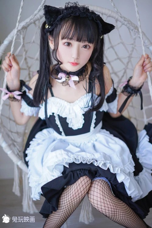 Cosplay 夏小秋秋秋 湯池巫女