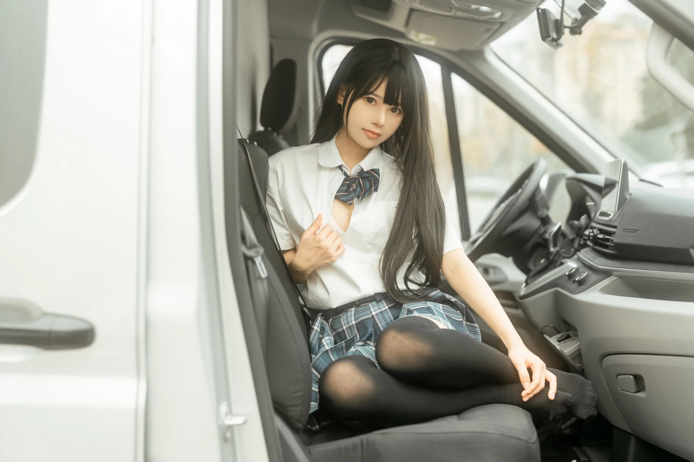rua阮阮 房車JK (41 Photos)