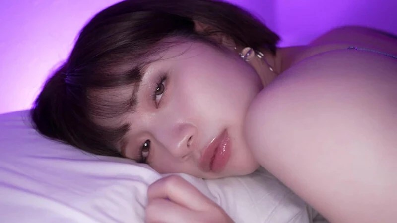 石原希望 誘惑人的臉蛋 魔鬼身材 (15 Photos)