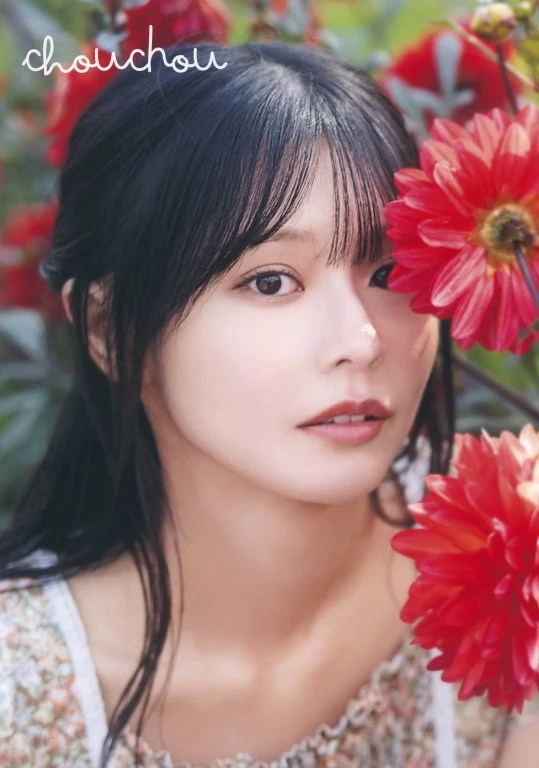 椛島光[Photobook] 1st寫真集 『chouchou』2024.12.11 (99 Photos)