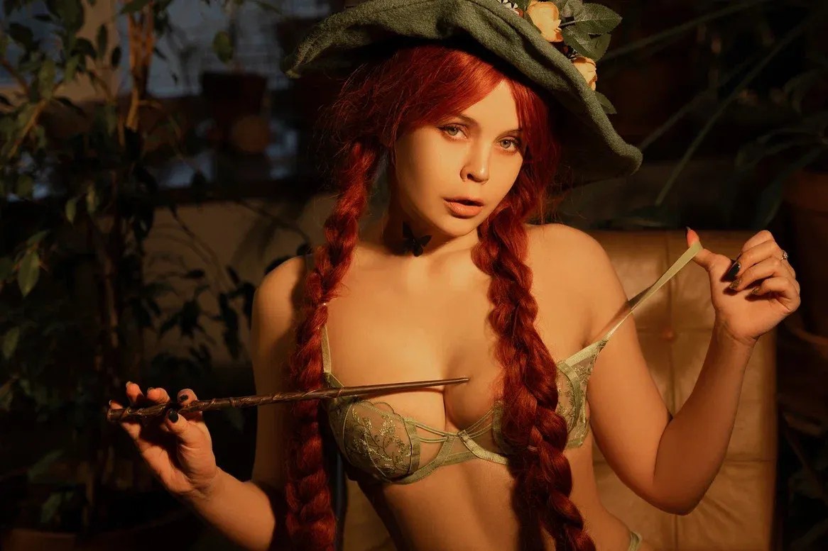 Asami Gate – Mirabel Garlick