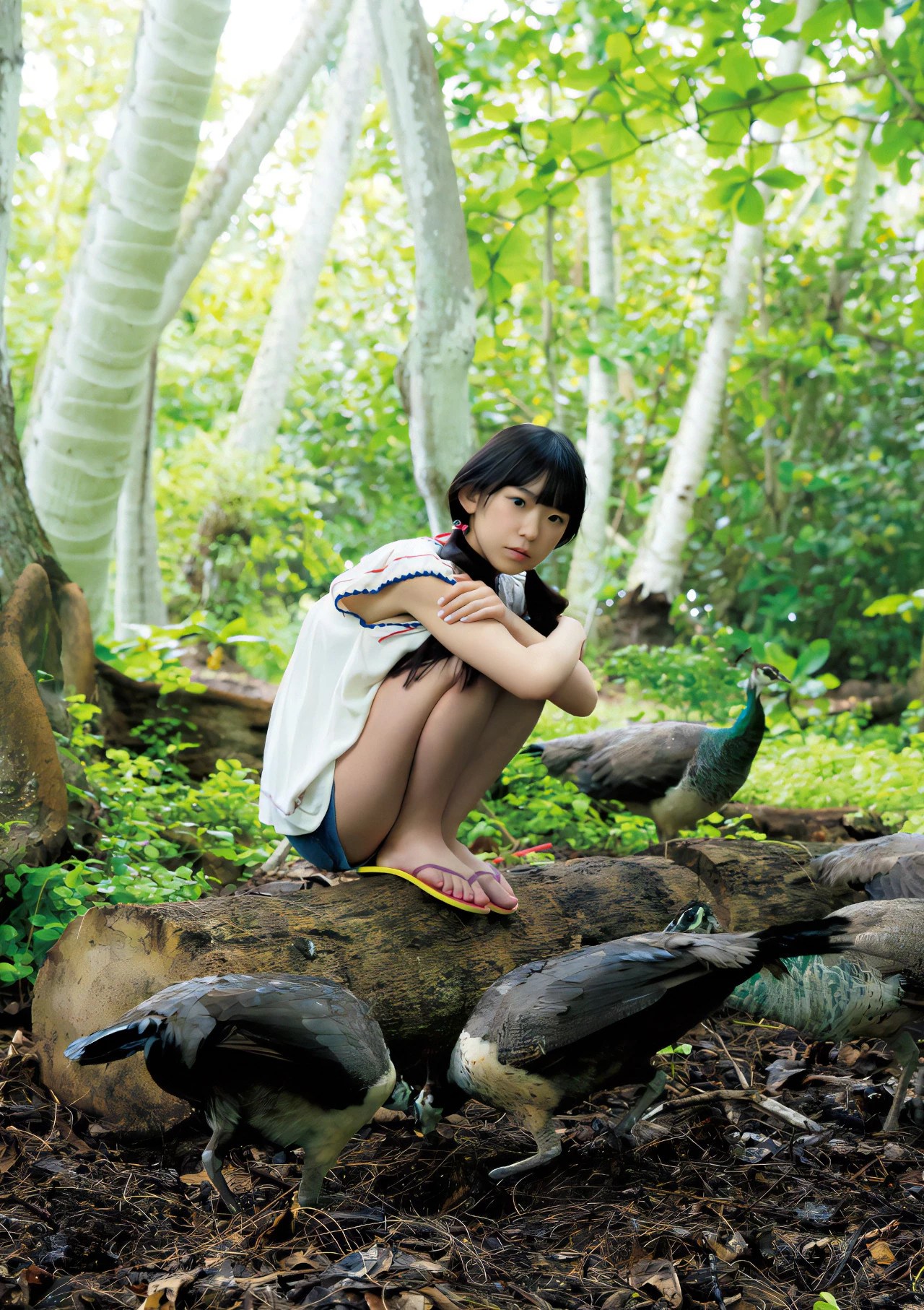 [長澤茉里奈] 甜颜小隻馬 飽滿渾圓身材火辣十足 (22 Photos)