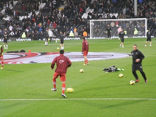 サンダーランドがセインツ撃破でfaカップもベスト8 吉田麻也 一瞬迷ったパスミスに泣く 偏愛的プレミアリーグ見聞録