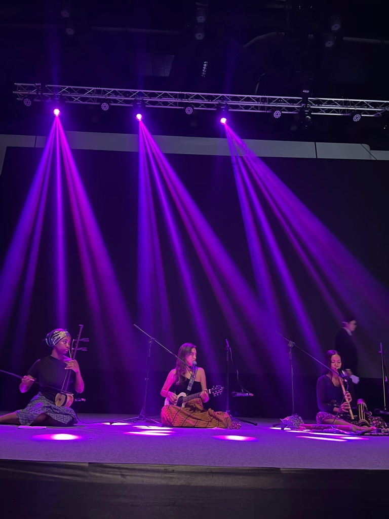 Happy Go KL - Wayang Women ZafigoX