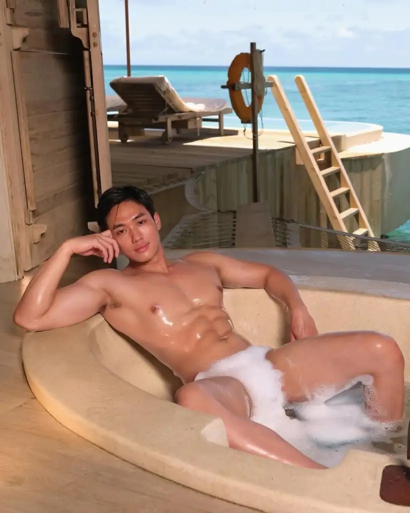 Seks Birinchi Toshok Kumaryn Seks Birinchi Toshok Kumaryn