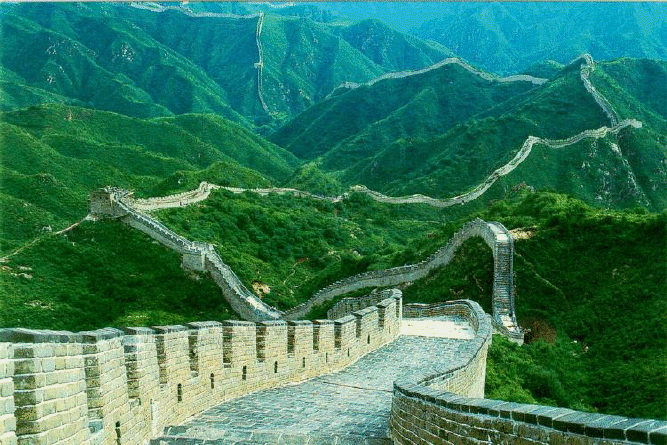 The 2000 year old brick wall that stretches over 8000 km across nine provinces
