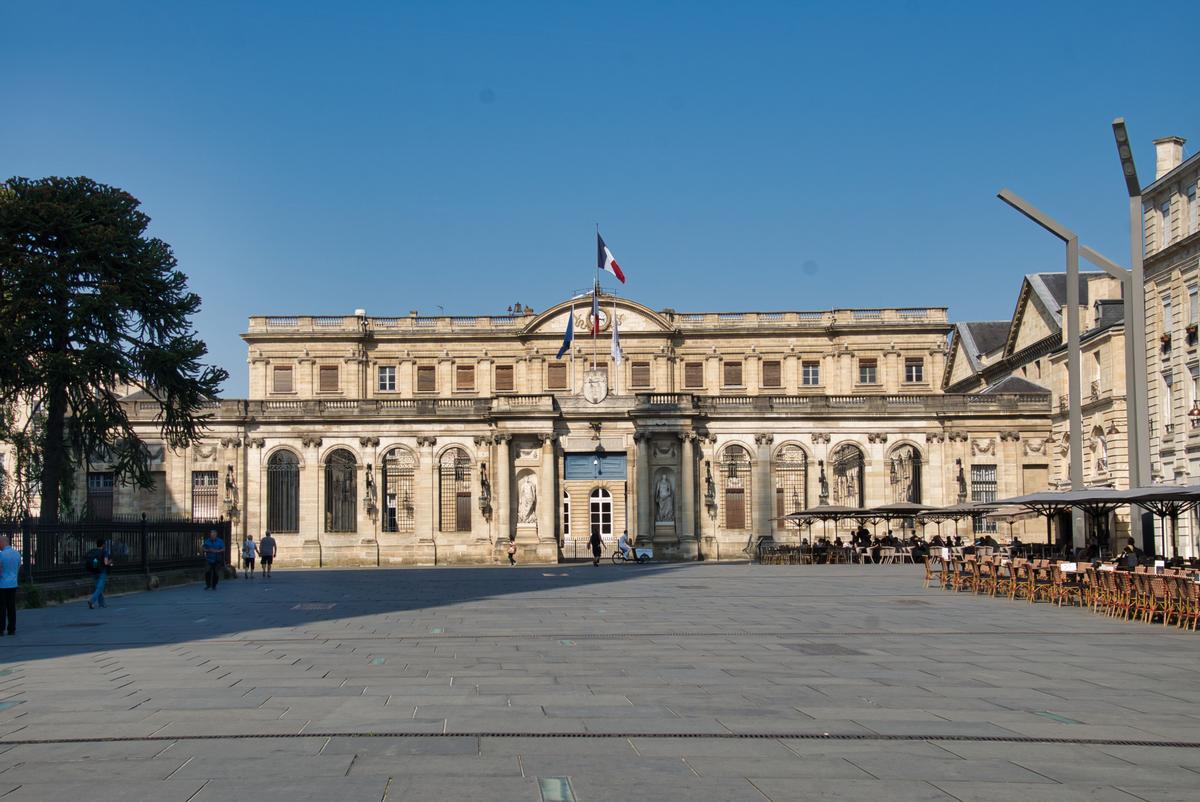 Hôtel de ville de Bordeaux (Bordeaux, 1778) | Structurae