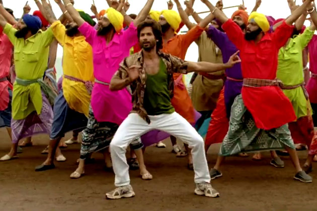R… Rajkumar Review – Mindless Fare