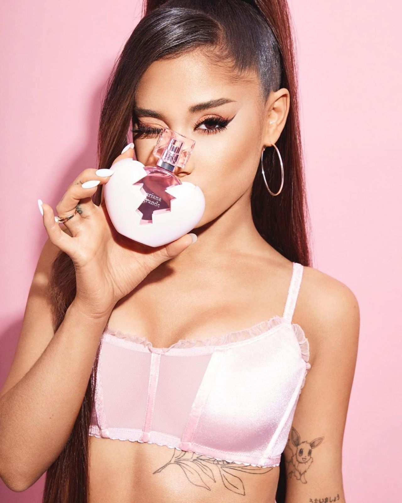 I Would Have Loved A Berry Pavlova: The Smell Of Regret In Ariana Grande's Thank U, Next ~ Fragrance Reviews 1600_x_1280_jpg
