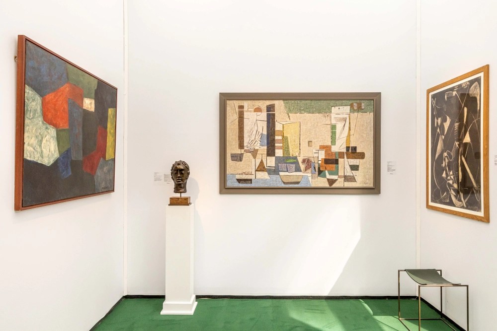 Vue d'un stand d'exposant à Fine Arts Paris 2026 : Galerie de la Présidence - © Tanguy de Montesson