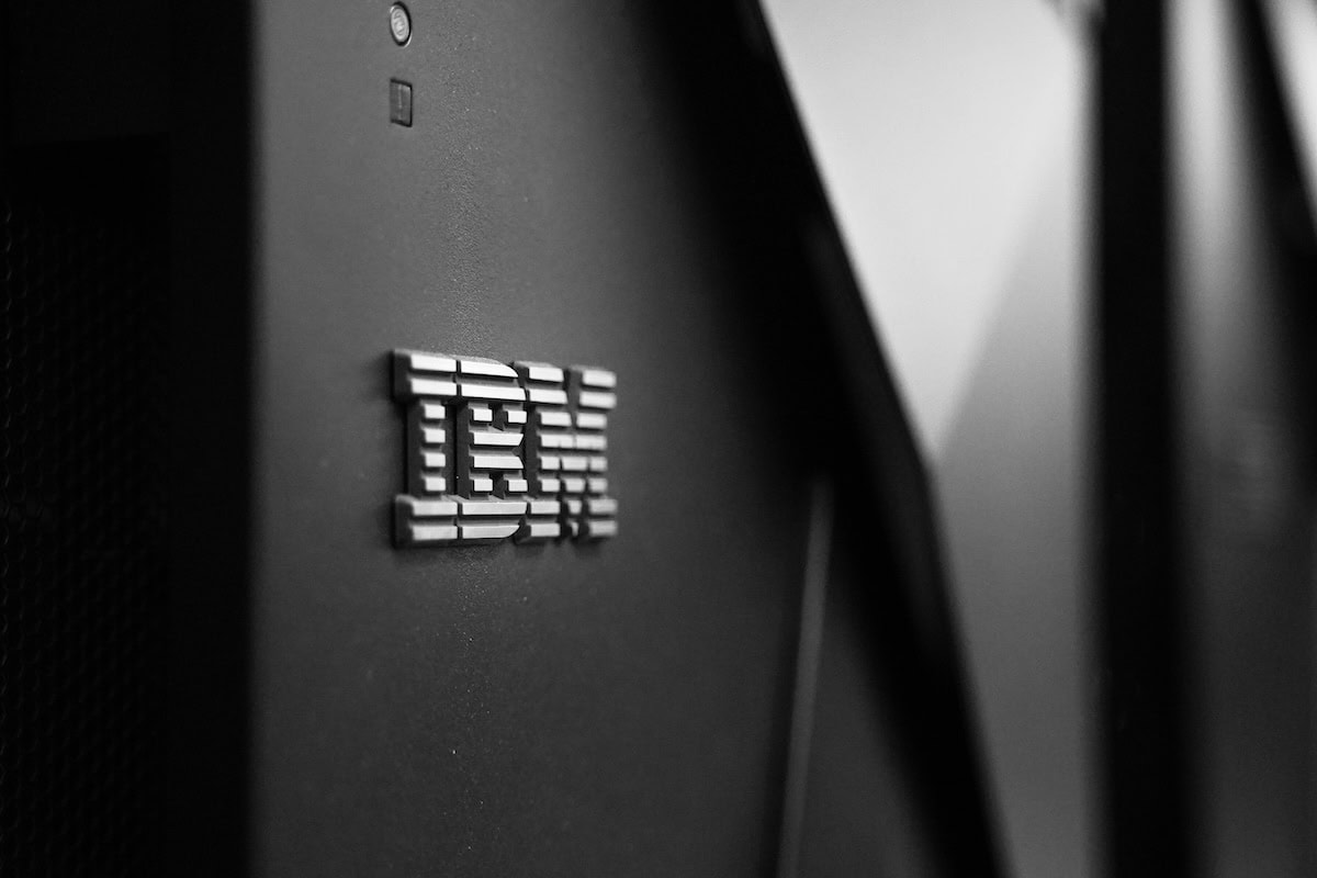 Lloyds  and IBM Complete Landmark Quantum Experiment to Combat Money Mules