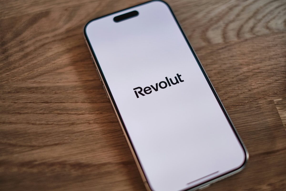 Revolut Secures Full CBUAE Licenses to Launch Global Fintech App in UAE