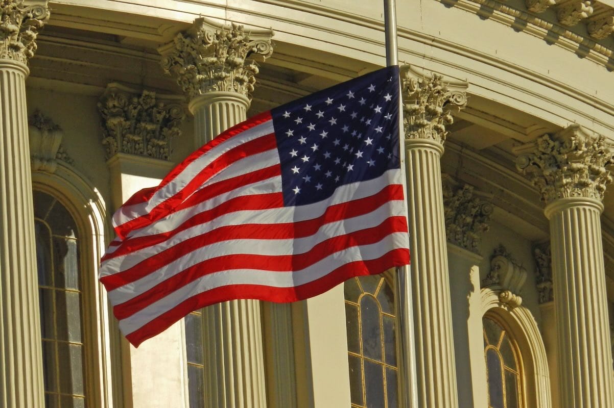 US Regulators Intensify Oversight of AI Adoption Across Banking Sector