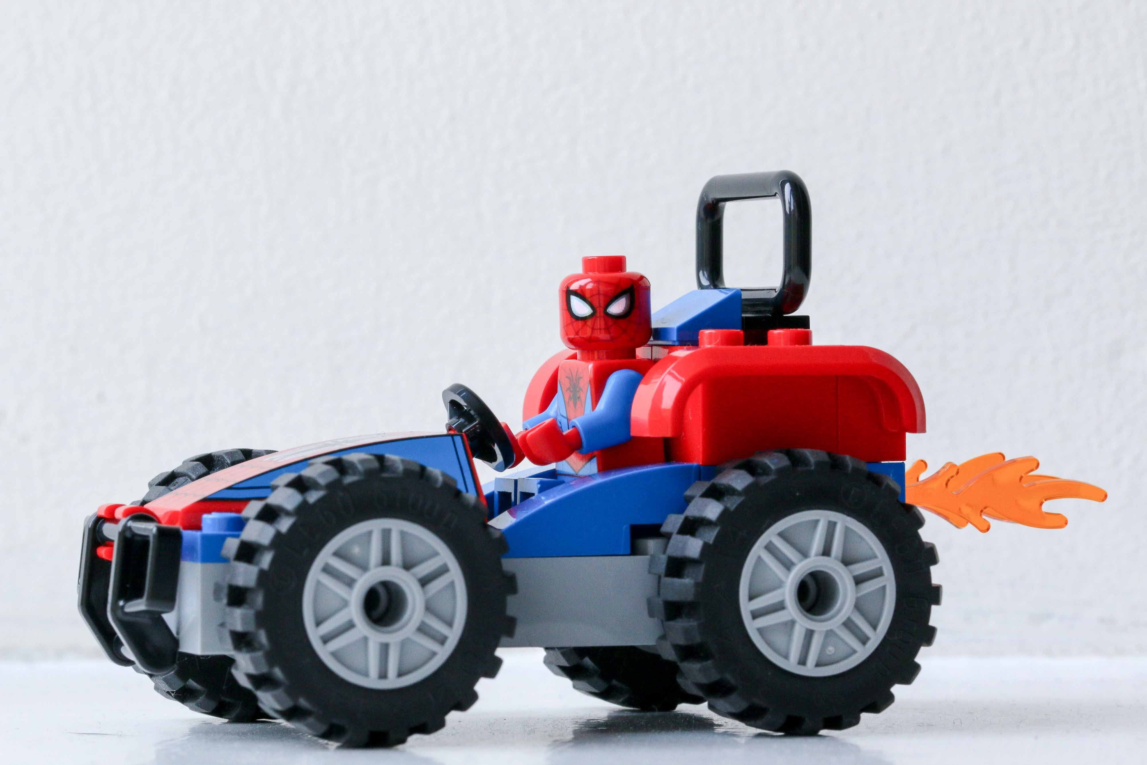 spider man car chase