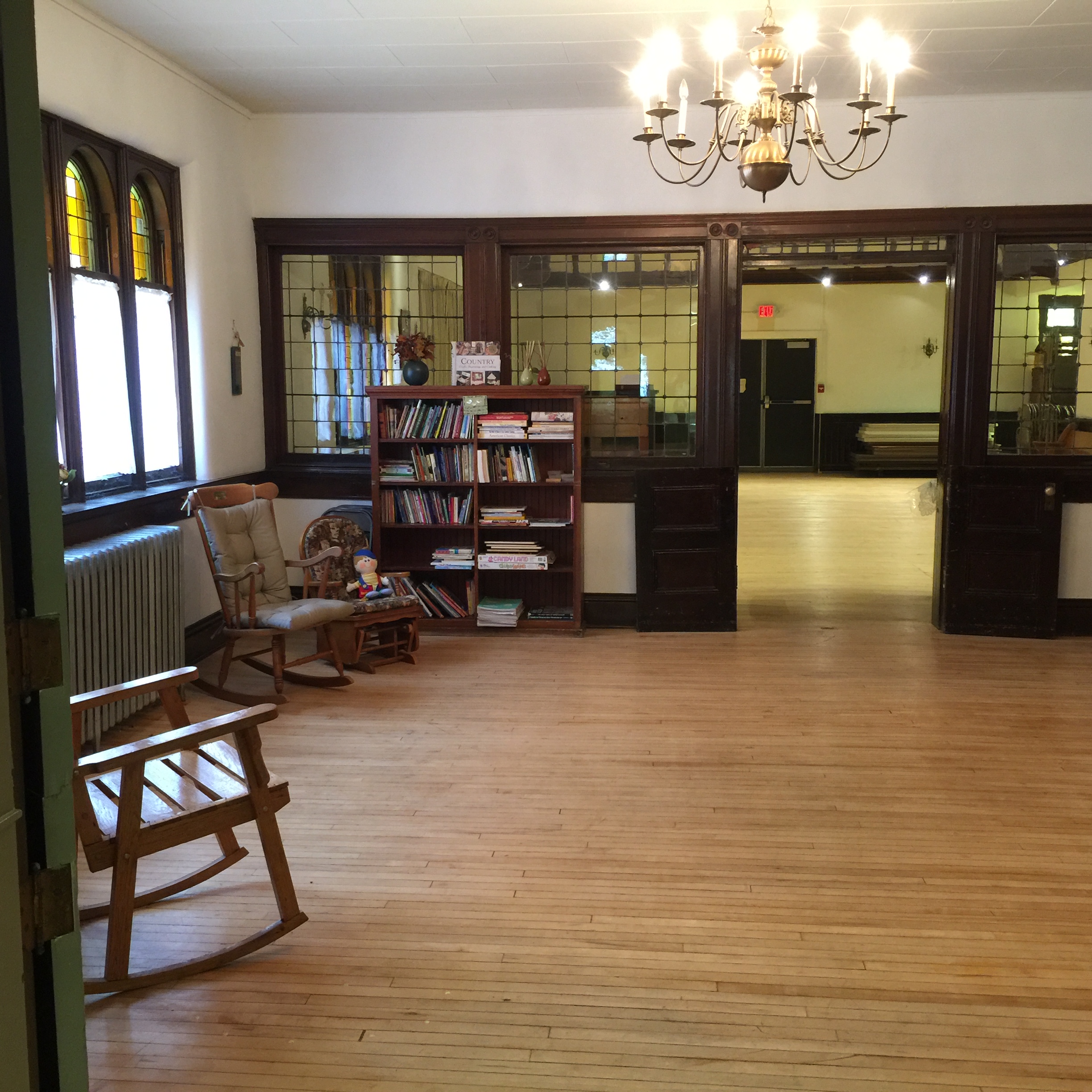 Library entrance to the Fellowship Hall. Guests can also be seated in this area, or used for buffet.
