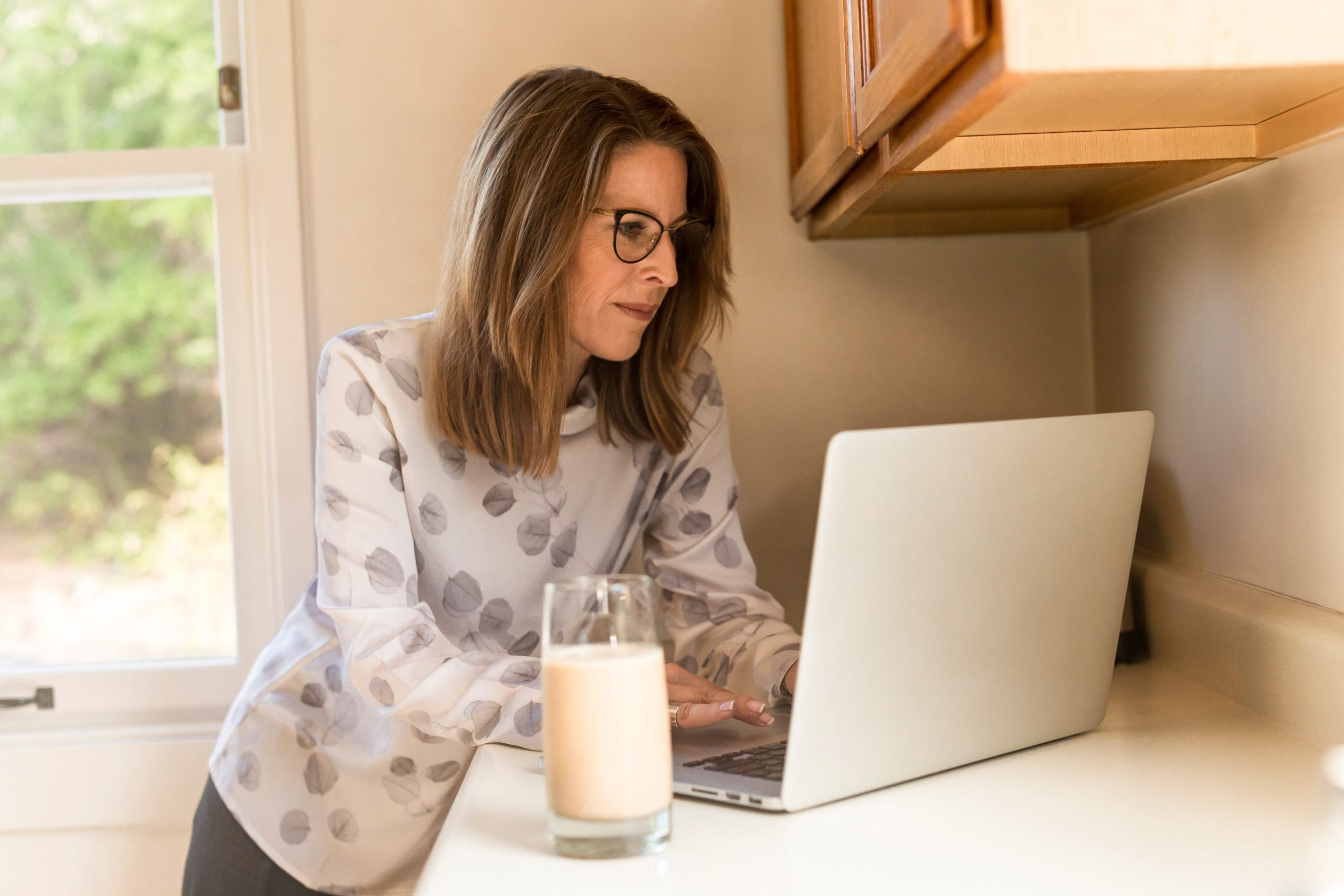 Biggest Red Flags in Dating Profiles