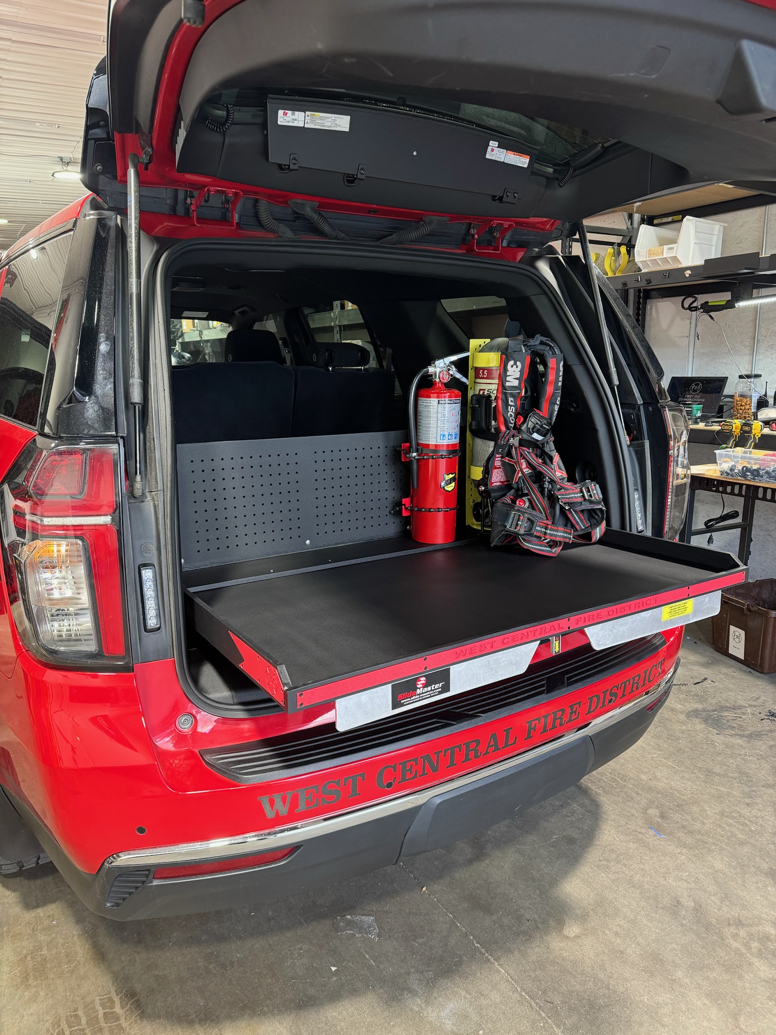 SUV Single Slide out tray