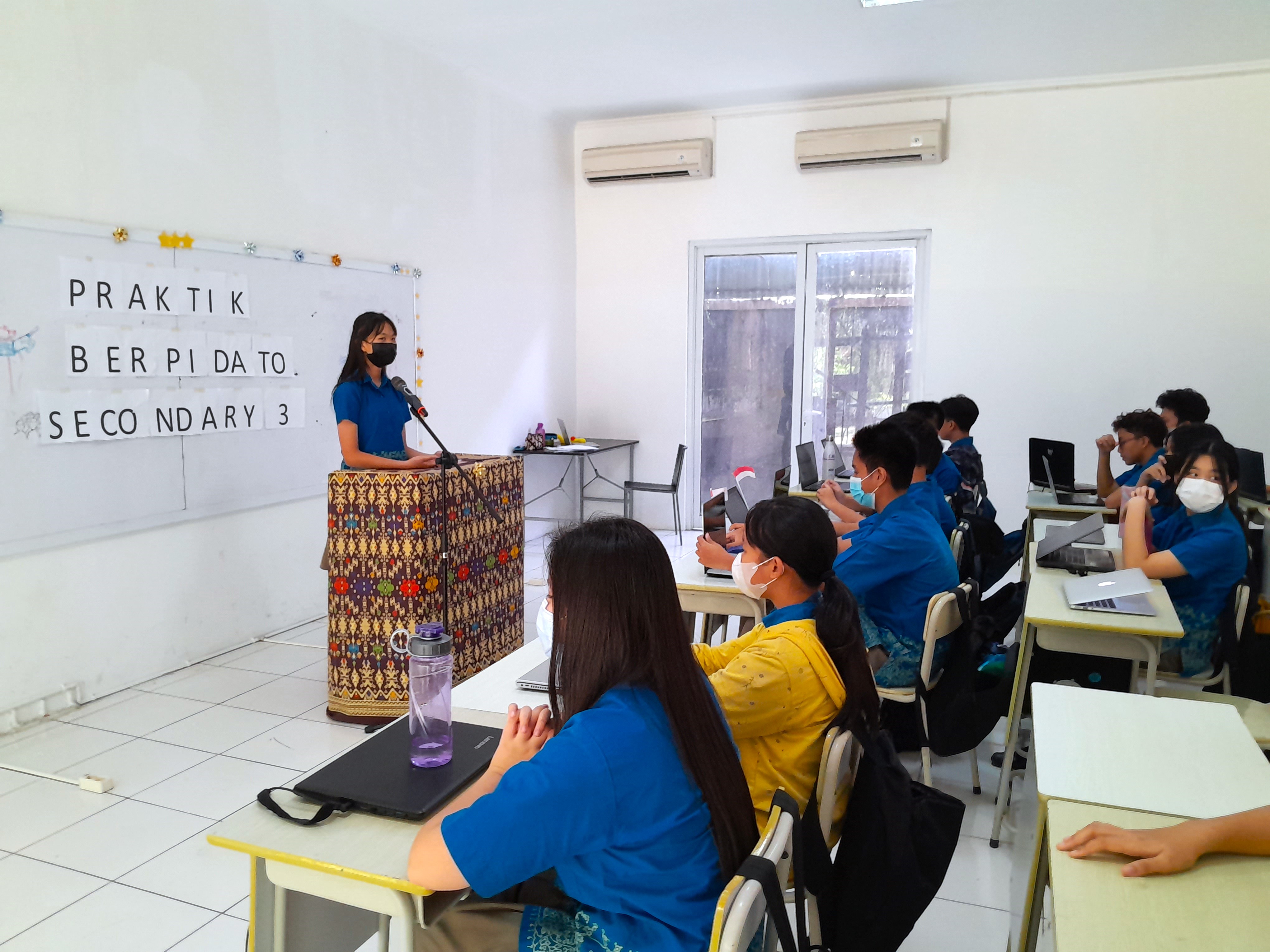 Secondary 3 – Bahasa Indonesia: Praktik Berpidato Persuasi di Kelas