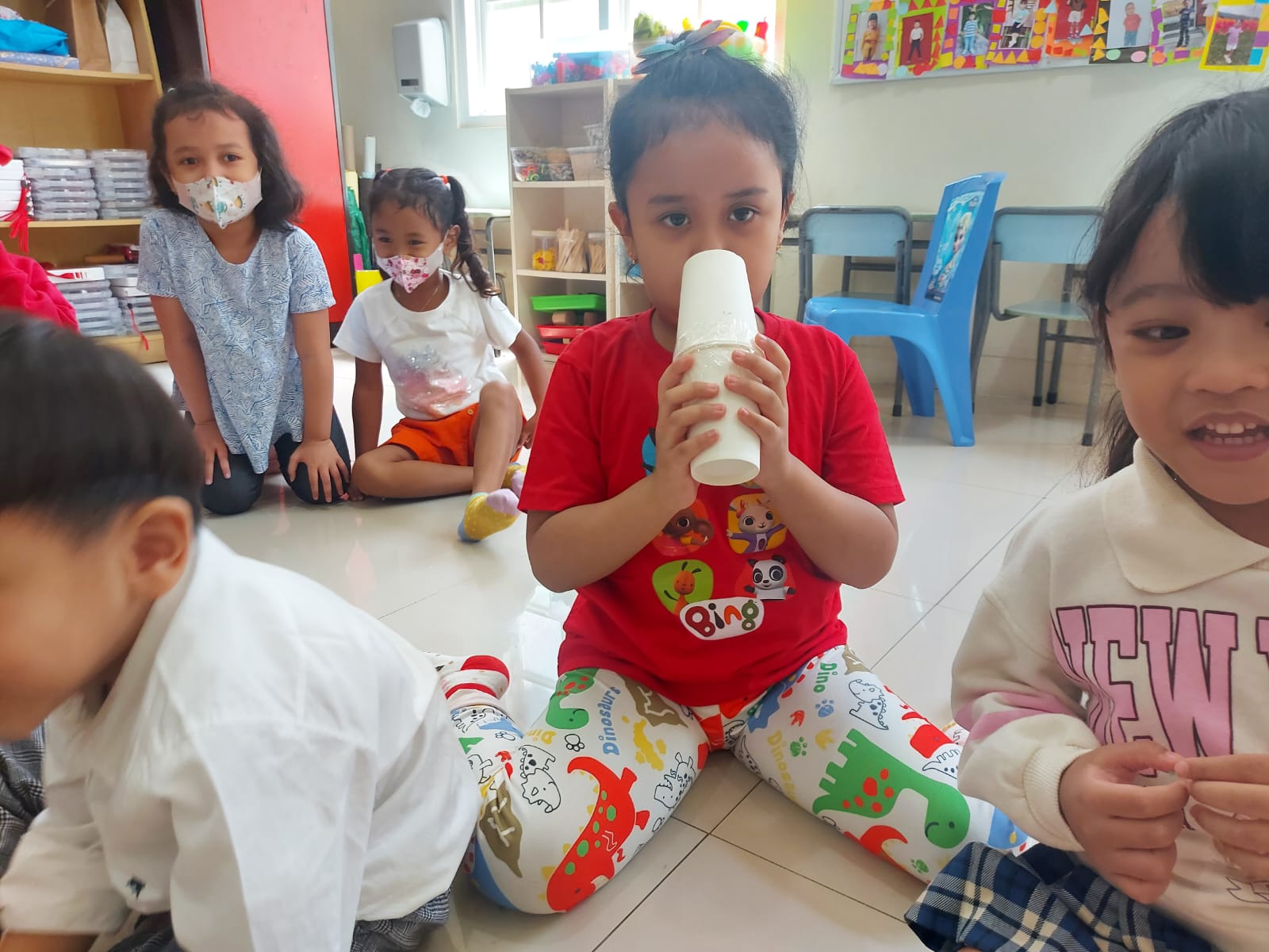 Early Year 1 – Science: Smelling Jar